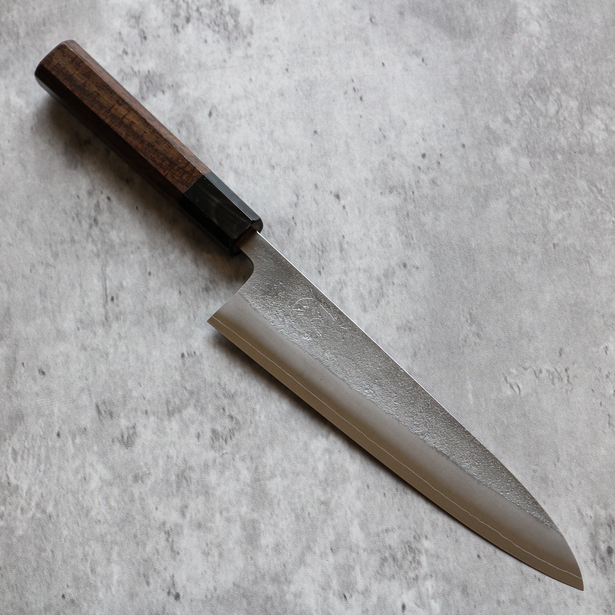 GYUTO (CHEF'S KNIFE)